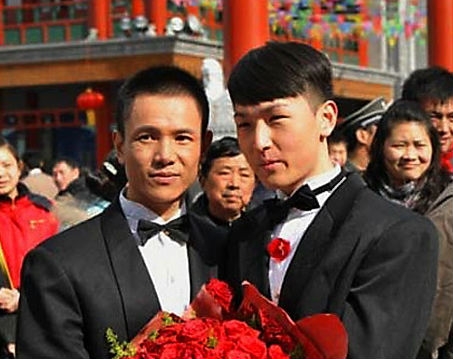 В Токио при заключении однополых браков будут выдавать сертификаты о партнерстве