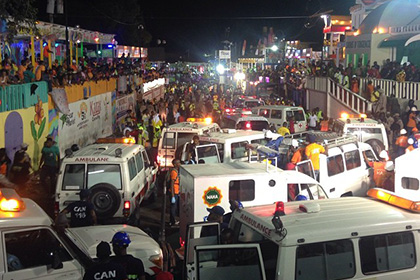 На Гаити 18 участников карнавала погибли от удара тока