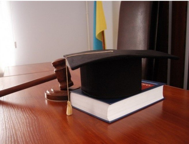 В Полтавской области начато уголовное производство в отношении судьи, судившей автомайдановца