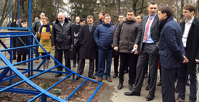 За неубранные территории киевская власть будет в судах оспаривать право собственности с бизнесом