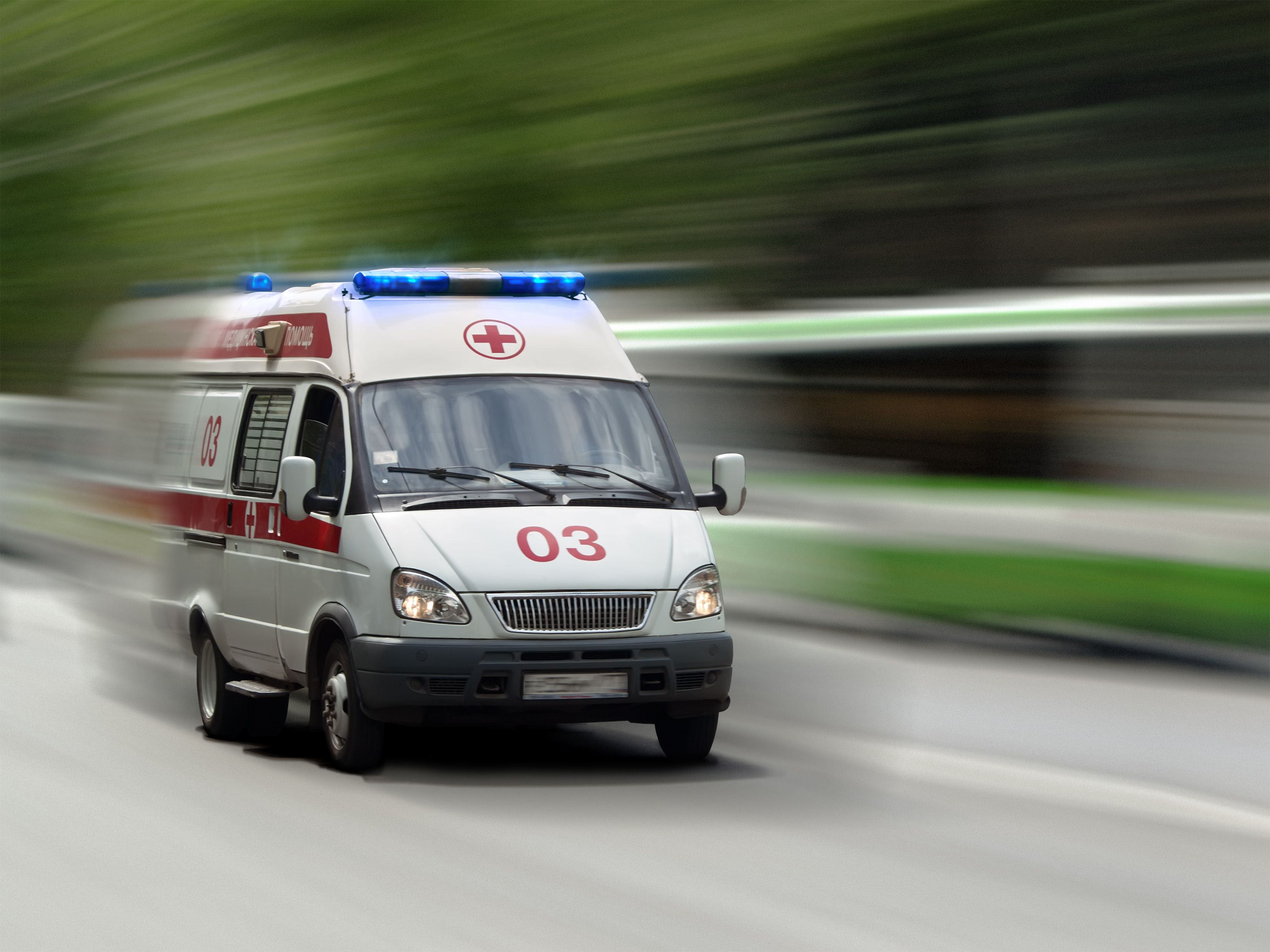 Во Львовской области 10 человек пострадали в лобовом столкновении Toyota Camry и пассажирского автобуса
