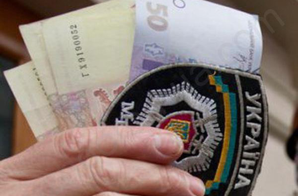В Тернопольской области разоблачены работники милиции и налоговой в вымогательстве денег