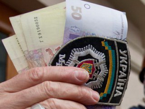В Сумской области майора милиции задержали на взятке в 30 тыс. гривен