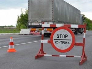 Движение грузового транспорта и автобусов на оккупированные территории Луганской области закроют