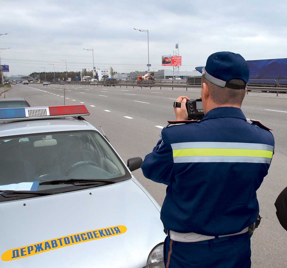 Украинские водители с июня могут начать получать "письма счастья"