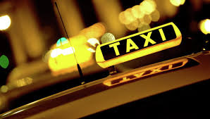 В Хмельницком таксист, кроме транспортных услуг, предлагал клиентам наркотики