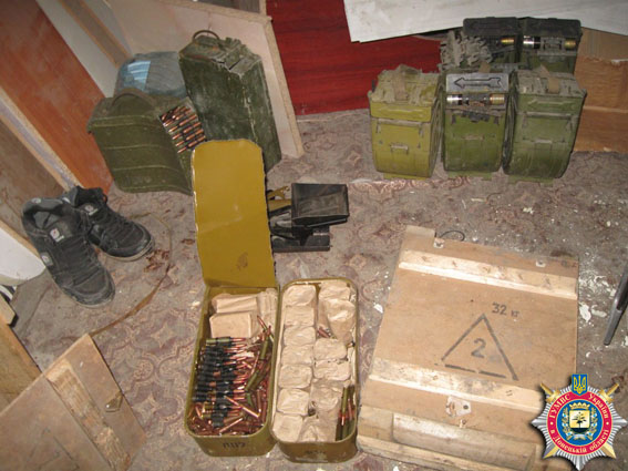 В Красноармейске изъят склад оружия: 6 гранатометов, 38 гранат и более 12 тыс. патронов