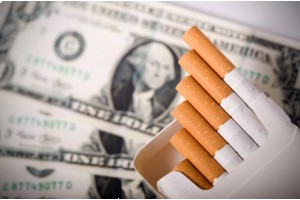 В Канаде табачные компании выплатят около 12 млрд долл. США курильщикам, не знавшим о вреде табака
