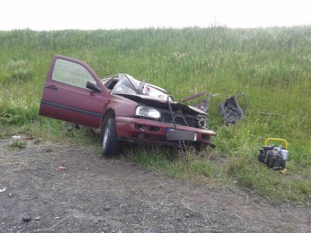 Во Львовской области столкнулись Toyota Land Cruiser и Volkswagen Golf, два человека погибли