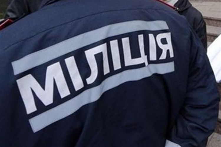 Милиция проводит расследование по факту огнестрельного ранения мужчины в Голосеевском районе столицы