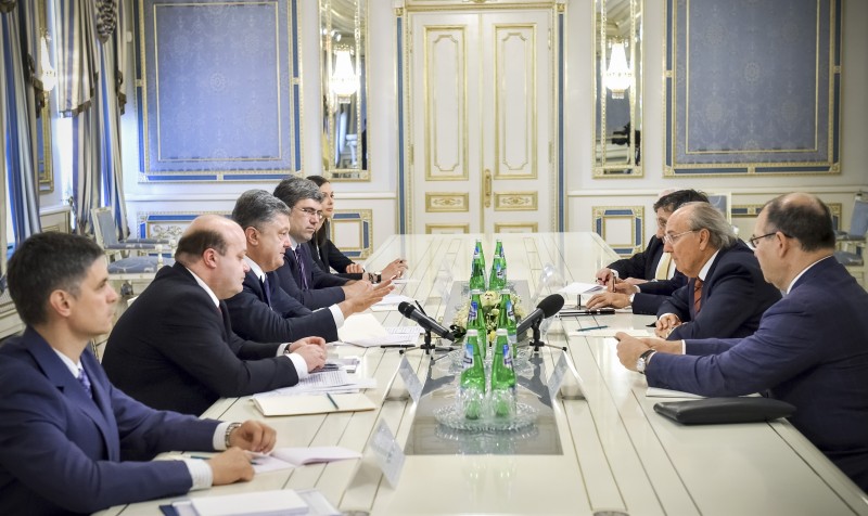Президент обсудил с представителями Атлантического Совета США инициативы по поддержке Украины