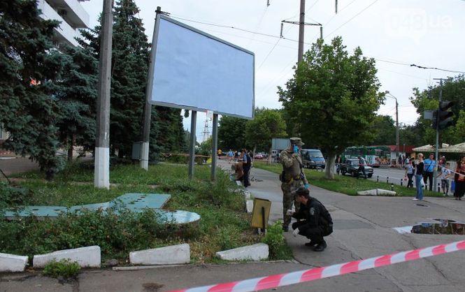 В Одессе на перекрестке оставили взрывное устройство