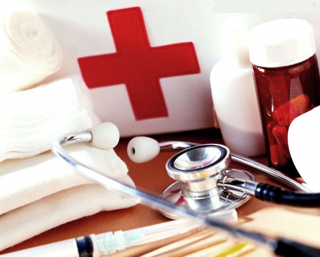  Нардепы предлагают разграничить определение медицинской помощи и медицинской услуги