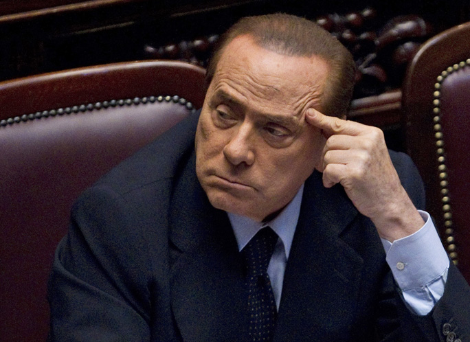 Экс-премьер Италии Сильвио Берлускони приговорен к трем годам тюрьмы за подкуп сенаторов