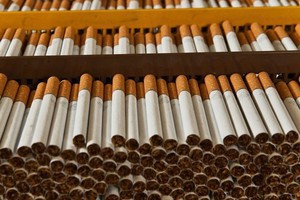В Закарпатской области ГФС изъяла 279,9 тыс. пачек сигарет без акцизных марок 