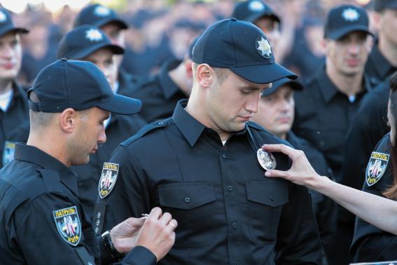 В Киеве уволены 4 патрульных полицейских за ненадлежащее поведение