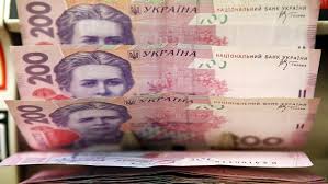 Киевлянину банк выдал 50 тыс грн испорченными купюрами