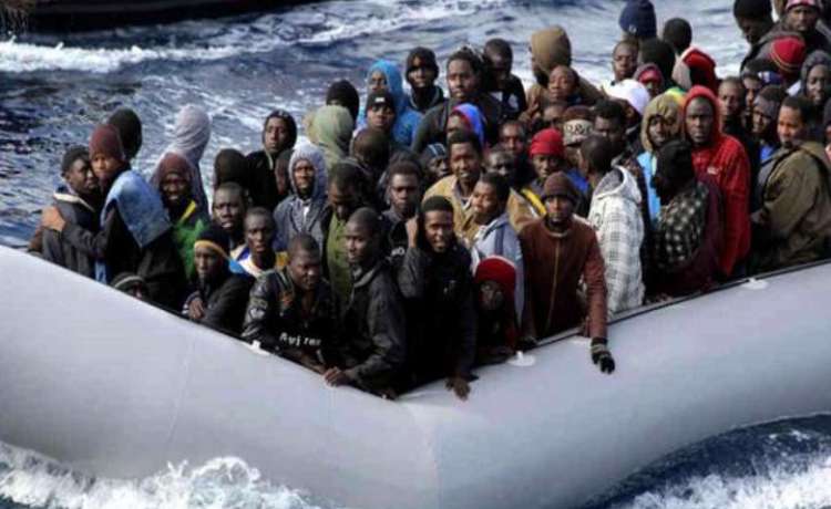 Возле побережья Ливии погибли около 40 мигрантов из Африки