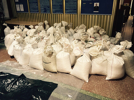 В Ровенской области милиция изъяла более 2,5 тонн незаконно добытого янтаря 