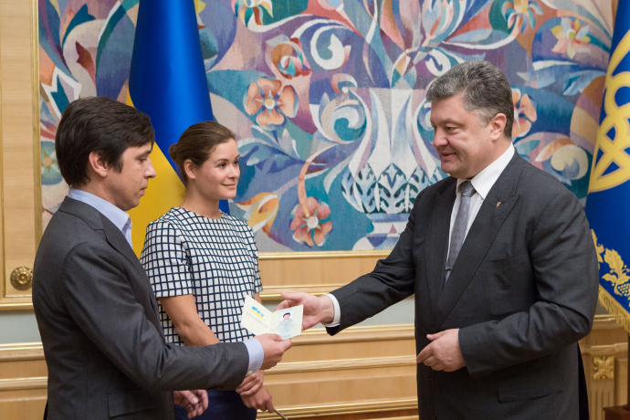 Президент предоставил гражданство Украины Марии Гайдар и российскому журналисту Владимиру Федорину