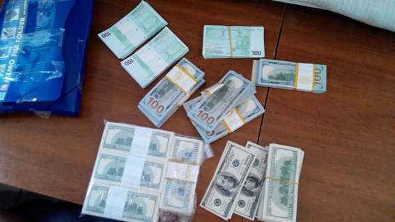 Ровенские правоохранители в зоне АТО обнаружили большую партию денег