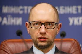А. Яценюк поручил ГФС погасить налоговую задолженность перед бюджетом