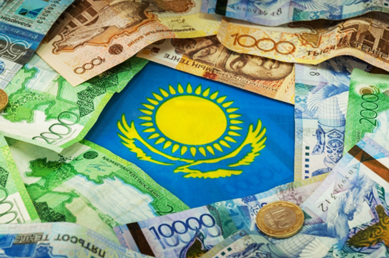 Обменные пункты и банки Казахстана приостановили продажу доллара