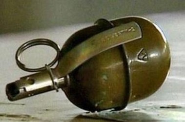 В Запорожье неизвестные бросили гранату во двор офиса «экс-смотрящего» региона