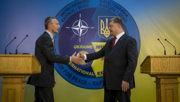 Президент: Украина не готова стать членом НАТО, но двери открыты