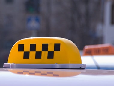 В Киеве трое парней жестоко убили таксиста