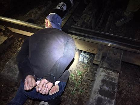На Харьковщине на 6 лет осужден диверсант, который готовил взрыв на железной дороге
