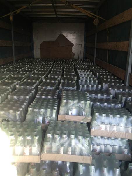 В Днепропетровской области СБУ блокировала поставку контрафактной водки в зону АТО