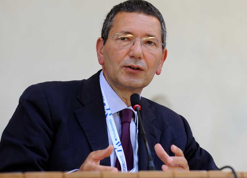 Мэр Рима ушел в отставку из-за коррупционного скандала