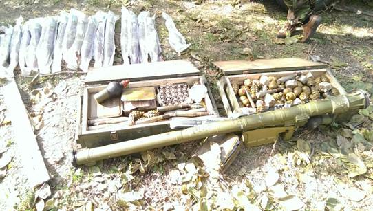 На Донбассе СБУ обнаружила два тайника с зенитным оружием и минами