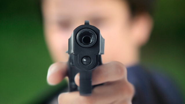 Эстонский школьник, застреливший учительницу, приговорен к 9 годам тюрьмы