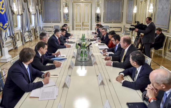 П. Порошенко провел встречу с министром торговли США