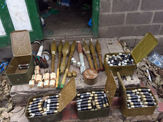 В Марьинке правоохранителями обнаружен арсенал боеприпасов