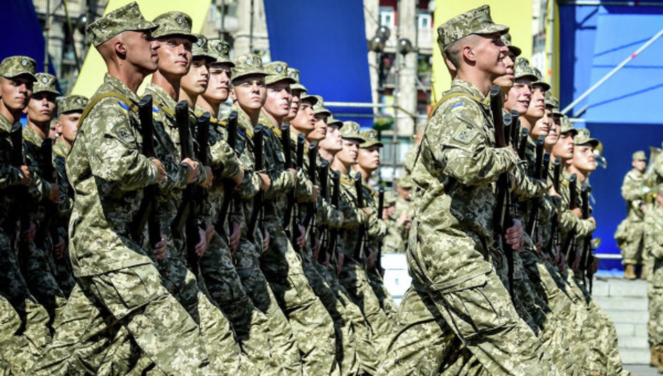 С сегодняшнего дня иностранцы могут легально служить в украинской армии
