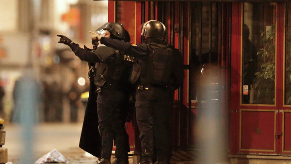 Смертница подорвала себя в ходе операции французской полиции