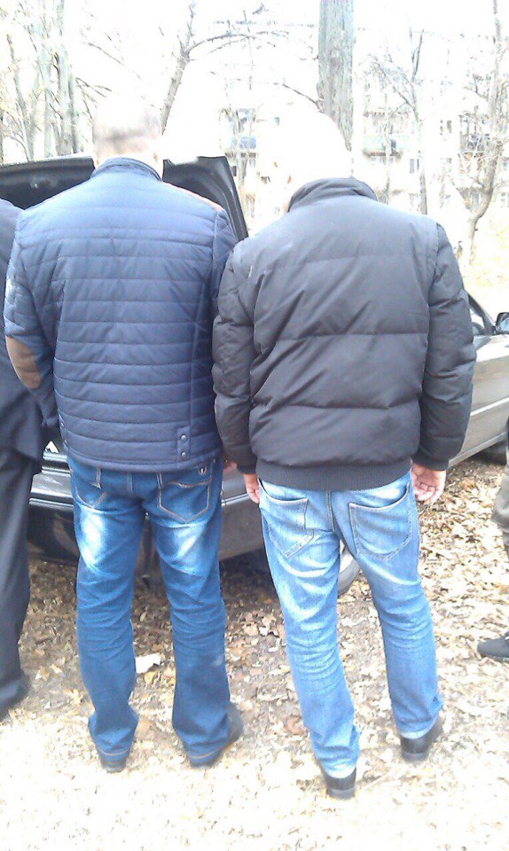 В Одессе задержали полицейских на получении 50 тысяч гривен взятки