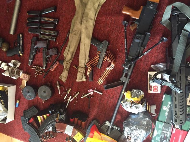 На Киевщине задержан злоумышленник, намеревавшийся продать крупную партию оружия, вывезенную из зоны АТО