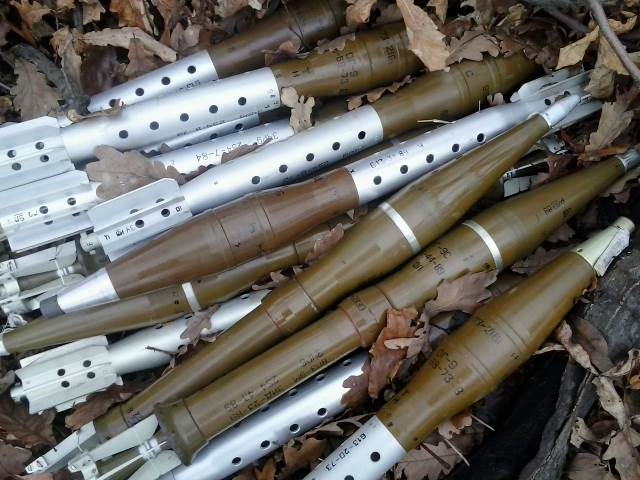 В Донецкой области СБУ разоблачила тайники со снарядами и взрывчаткой