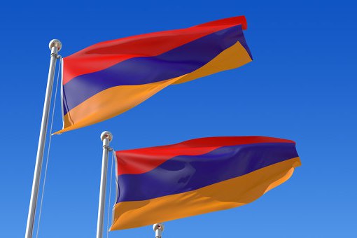 Граждане Армении проголосовали за переход к парламентской республике