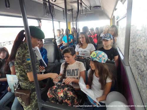 Украинка с детьми пыталась незаконно пересечь границу  