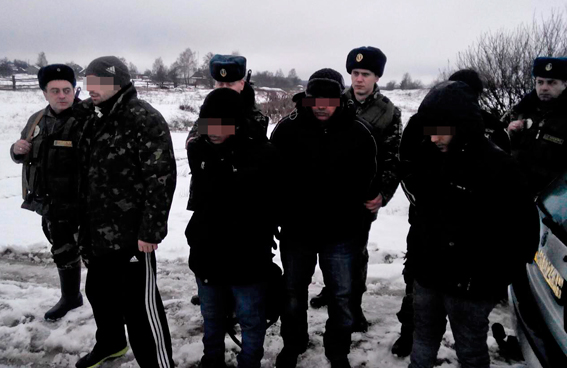  На Житомирщине полиция расследует незаконную переправку граждан Шри-Ланки через госграницу Украины 