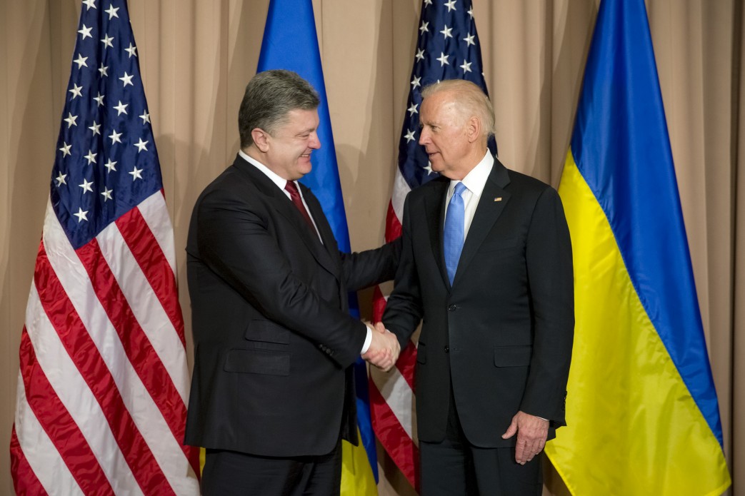 Порошенко и Байден договорились о скоординированных действиях для полной имплементации Минских соглашений