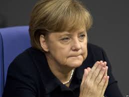 Адвокаты обвиняют Меркель в несоблюдении законов