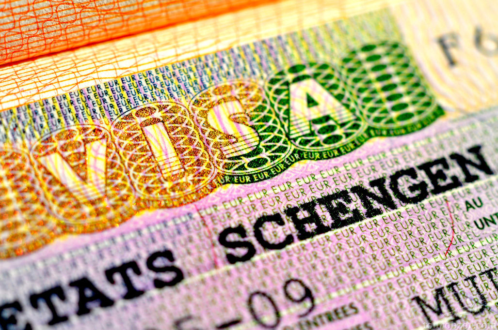 Шенген могут отменить на два года 