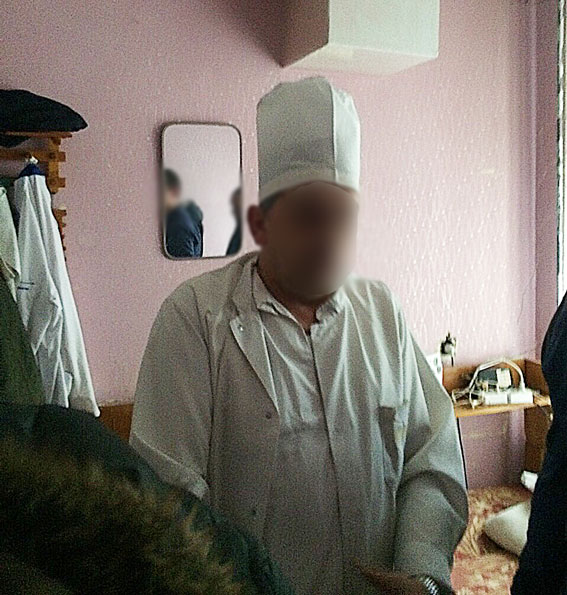 Во Львовской области правоохранители задержали медика на взятке