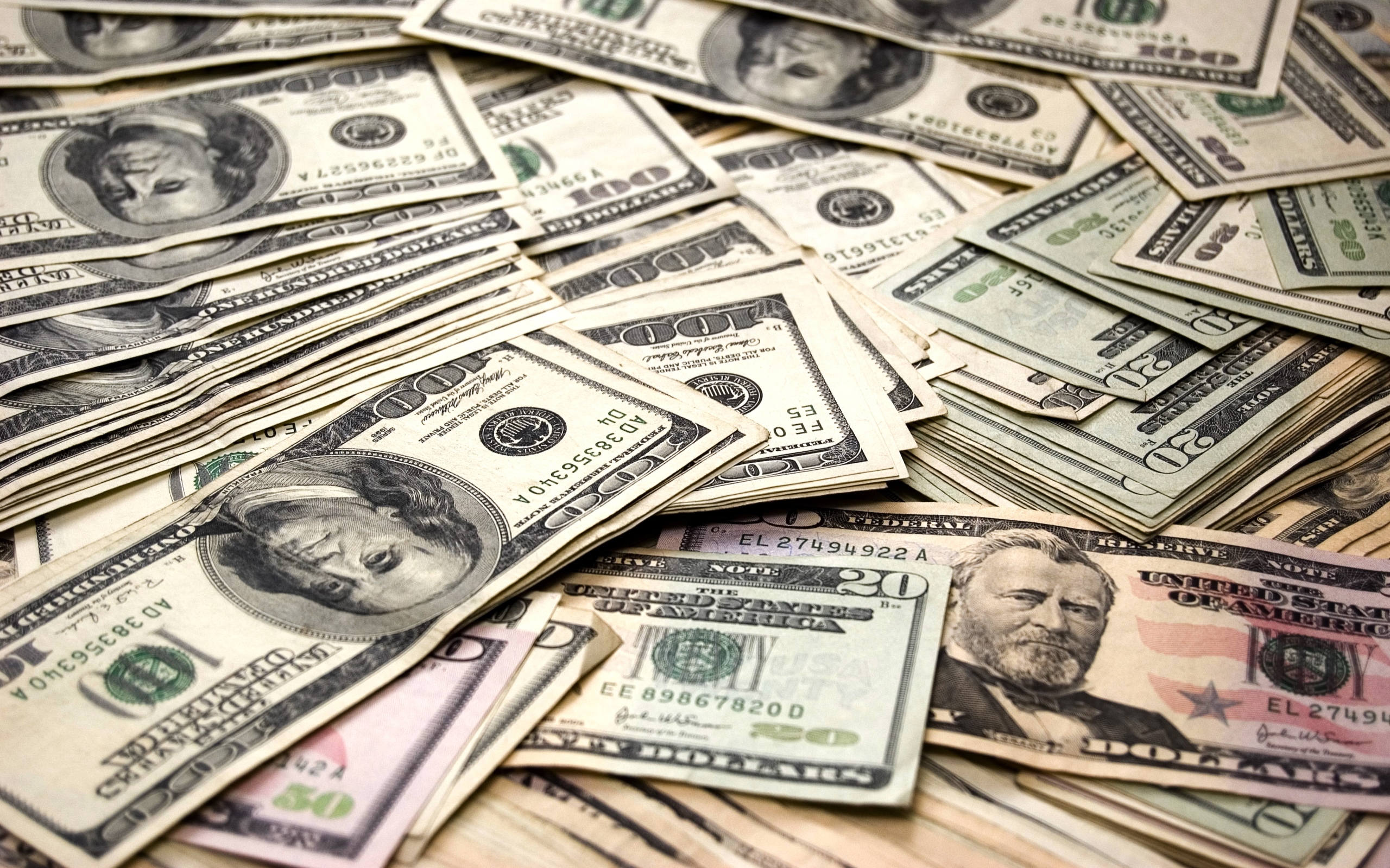 Нацбанк хочет купить 30 млн долл.